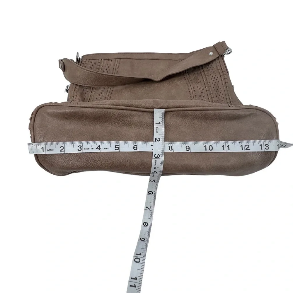 Antik Kraft Tan Leather Zipper Top Hobo Bag Purse Women's